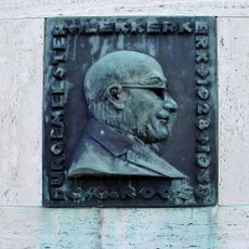 Monument op het Raadhuisplein