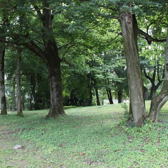 Manor park in Rogale