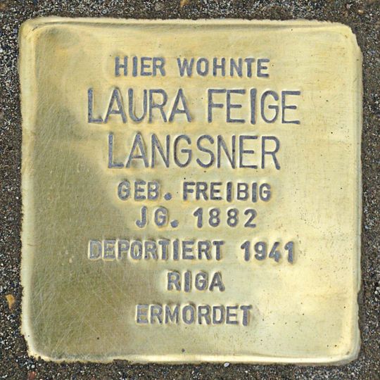 Stolperstein en memoria de Laura Feige Langsner