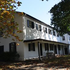 Newtown Friends Meetinghouse and Cemetery