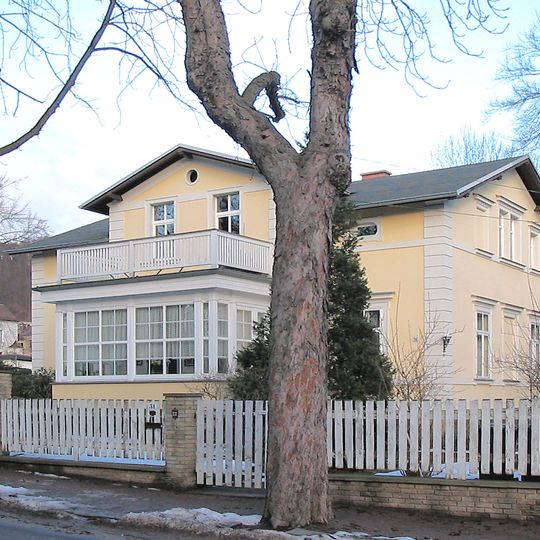 Villa Eduard-Bilz-Straße 31