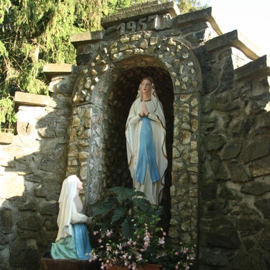 Socha panny Marie v oltáři ve Velkém Újezdě