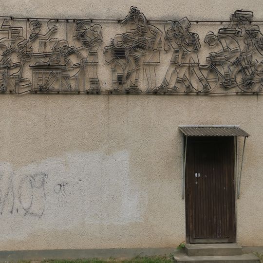 Kunst am Bau an einer Schule Dresdner Straße 30