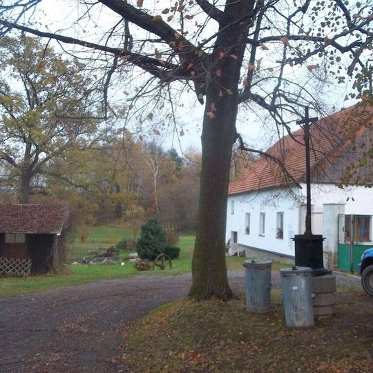 Kříž jihovýchodně od Brné