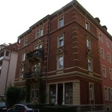 Wohn- und Geschäftshaus