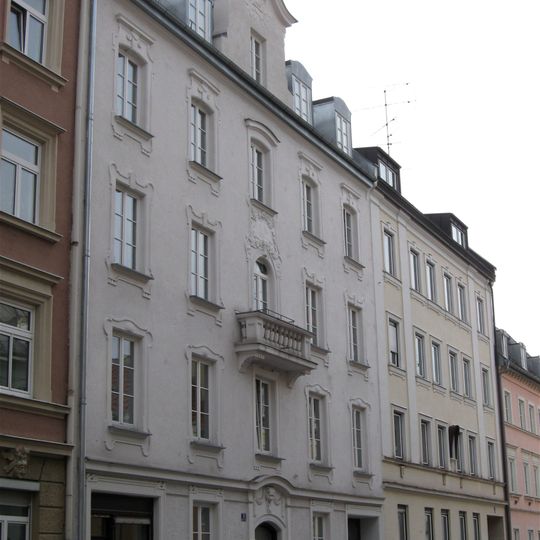 Untere Grasstraße 5