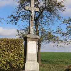 Kříž na východním okraji Litovan