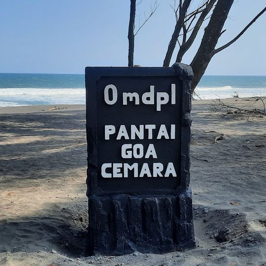 Pantai Goa Cemara