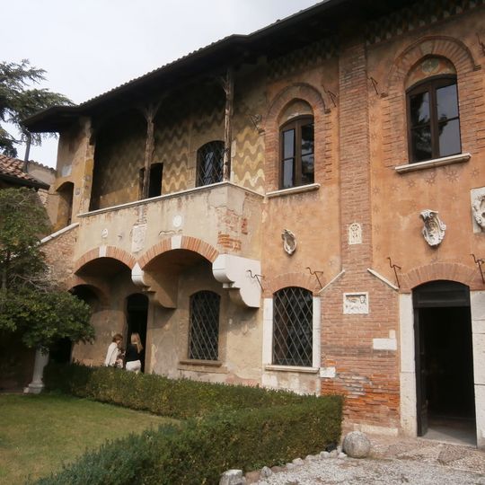 Casa del Podestà