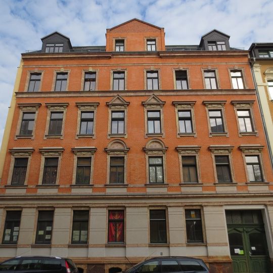 Mietshaus in geschlossener Bebauung konzipiert Holbeinstraße 43