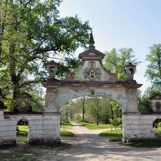 Palace park in Chwalimierz
