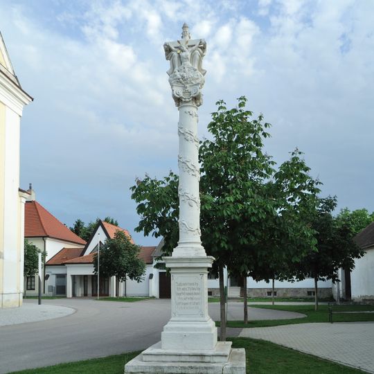 Holy Trinity column Stetteldorf am Wagram