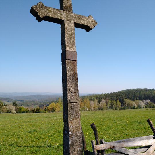 Kříž u Sychrova