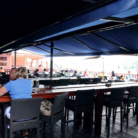 Ufertaverne