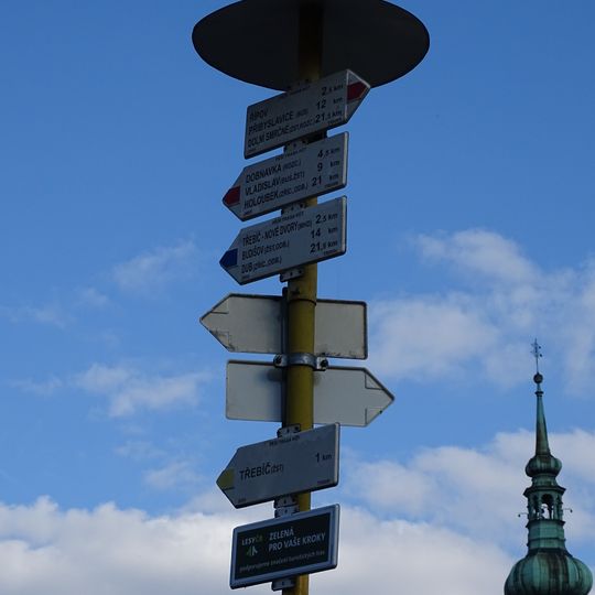 Rozcestník Třebíč - Komenského nám.