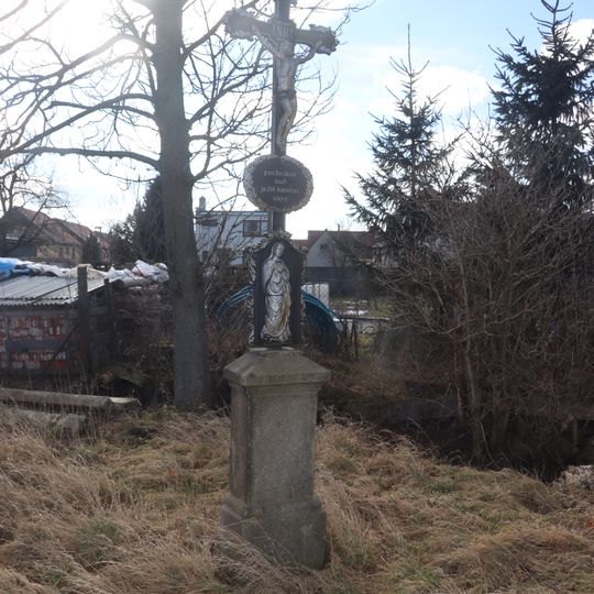 Kříž v ulici K Ráji