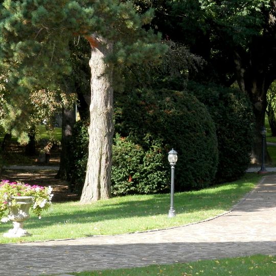 Kaštieľny park
