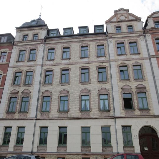 Mietshaus in geschlossener Bebauung Holbeinstraße 44