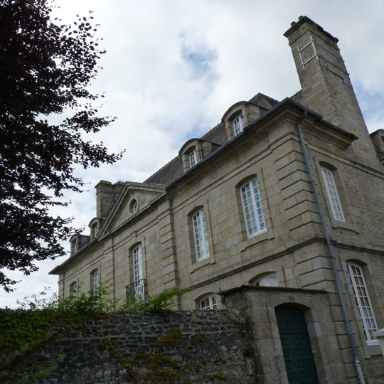 Maison du 18ème siècle à Quintin