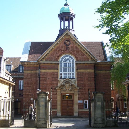 St Hugh's College Lodges And Gates