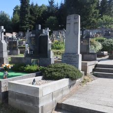 Památník obětem 1. sv. války na hřbitově v Pyšeli