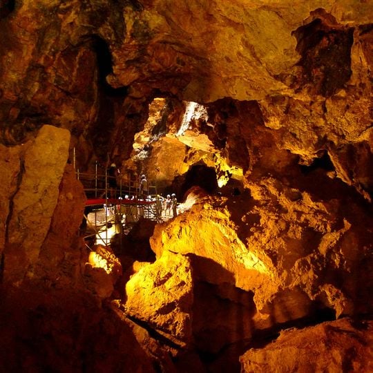 Cueva Victoria