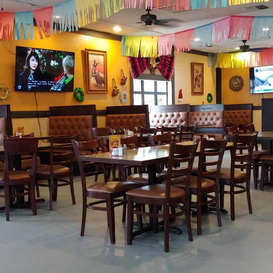 Los Magueyes Mexican Grill