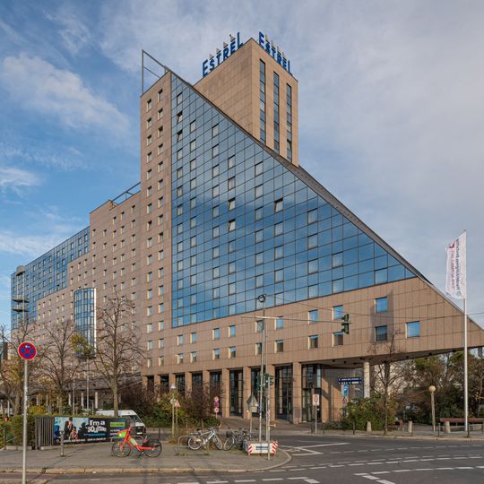 Estrel Hotel