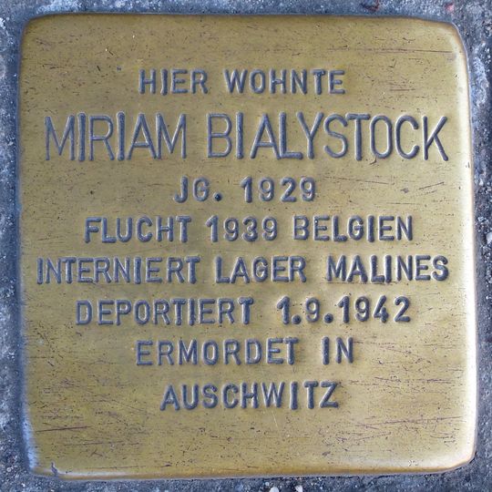 Stolperstein dedicated to Miriam Bialystock