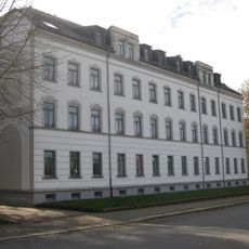 Doppelmietshaus in offener Bebauung mit Vorgarten Marienberger Straße 4; 6