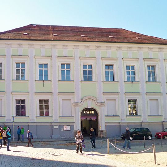 Ehemaliges Gästehaus, sogenannte Sala terrena, sogenanntes Neugebäude, ab 1750 Domherrenhof