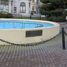 Pamětní deska událostí 1989 na Benešově náměstí v Teplicích