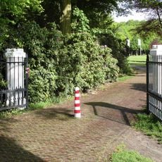 Huis Scherpenzeel: toegangshekken