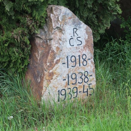 Pomník obětem světových válek v Pálovicích