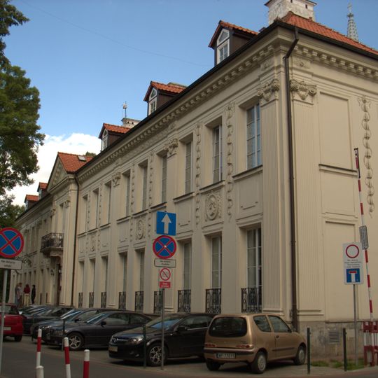 Dzialynski Palace