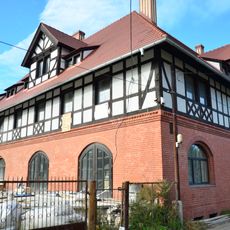 Elektrownia wodna, ob. hotel i restauracja