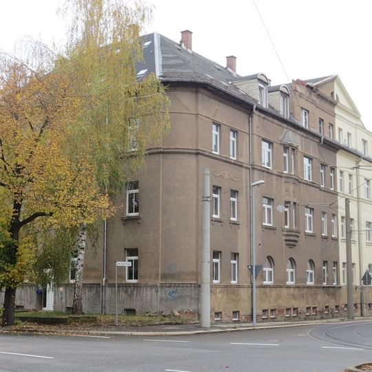 Mietshaus in Ecklage Scheffelstraße 115