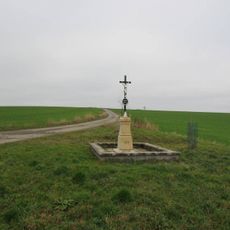 Kříž u silnice ze Žirova do Kocourových Lhotek