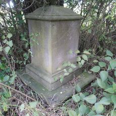 Kříž východně od Kůzové