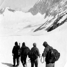 Tsaneri Glacier