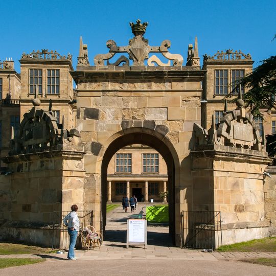 Gazebo And Garden Walls At Hardwick Hall