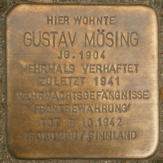 Stolperstein en memoria de Gustav Mösing