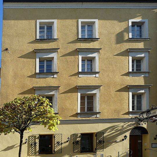 Wohnhaus mit Gaststätte