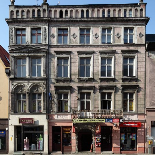 Kamienica z oficyną