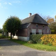 Riesten 2, Leende