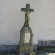 Kříž u kostela Božského Srdce Páně v Malém Beranově