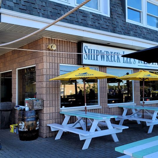 Shipwreck Lee's
