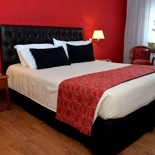 Centuria Hotel