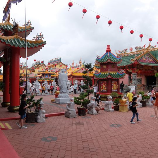 Taman Bayu Damai Temple Village