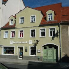 Wohnhaus in geschlossener Bebauung, ehemaliges Gasthaus Heinrich-Zille-Straße 1
